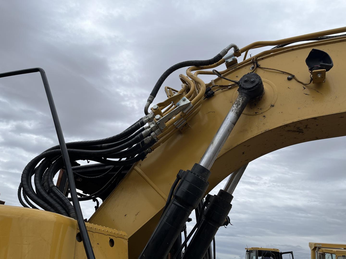 ./imagenes/INVOICE/2019/17290/EXCAVADORA CATERPILLAR 315F (35).JPG